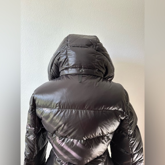 Mackage Madalyn Lustrous Down V Jacket Black - Picture 9 of 14